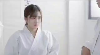 【国产小妹】未来的白衣天使 护校00后大三小萝莉 跟男友直播赚钱 苗条粉乳 翘臀少女胴体真诱人